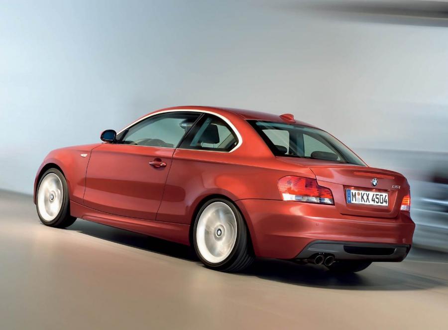  BMW 1-Series Coupe 2007 года  (фото 28 из 40)